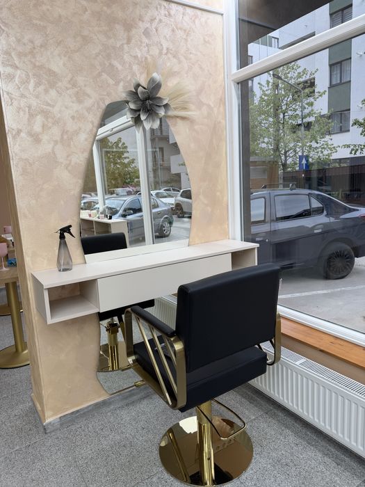 Inchiriez scaun coafor,post manichiura si frizerie Militari Residence,Tineretului 63. Spatiu modern,zona buna , preț avantajos