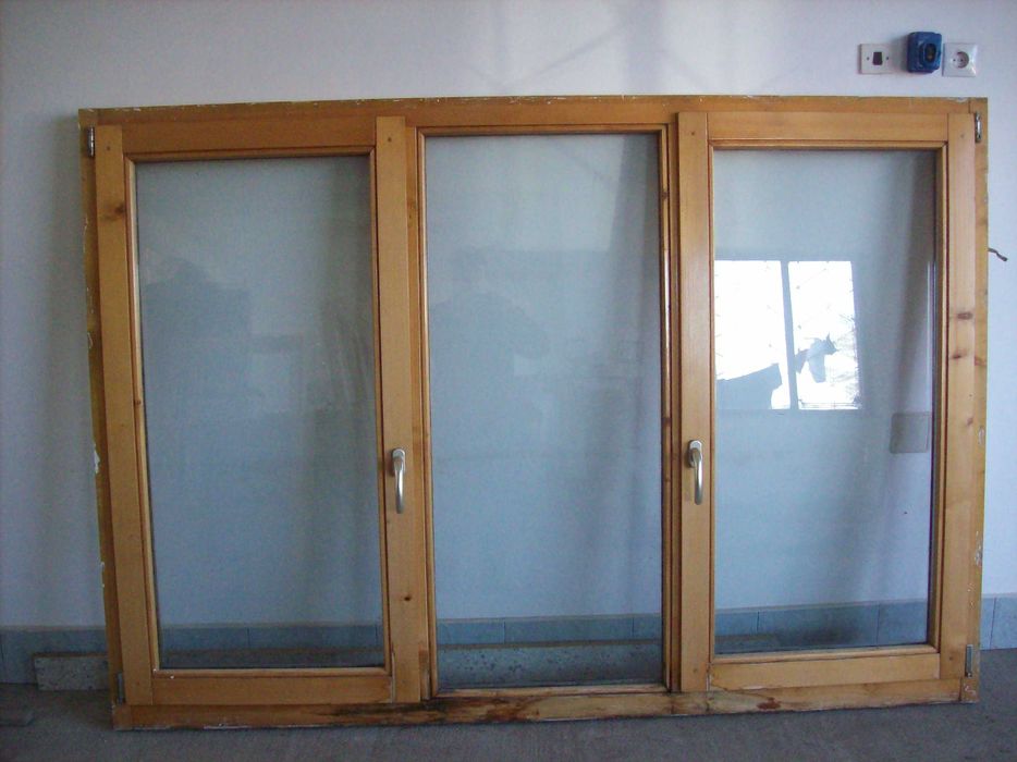 Geamuri termopan cu tâmplărie din lemn stratificat