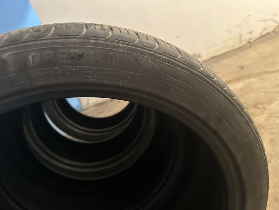 Комплект резины kumho 245/40/19