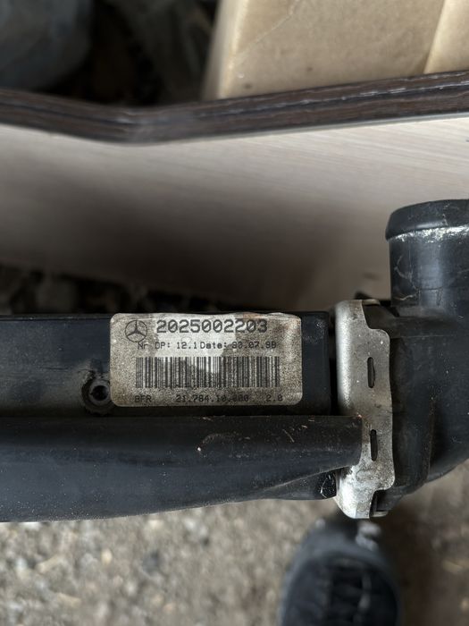Радиатор оригинал  behr mercedes