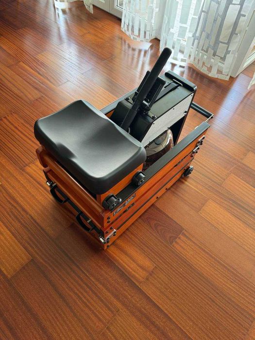 Aparat de vâslit (rowing machine) Kingsmith WM10 – pliabil, stare impecabilă