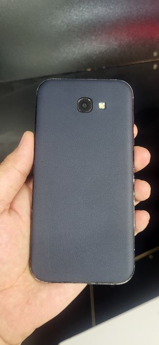 Samsung Galaxy A7 2017 satiladi