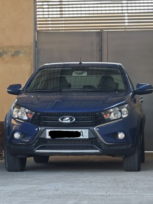 Lada Vesta cross