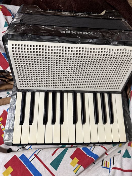 Acordeoane Hohner Student si Cantulia 32 basi