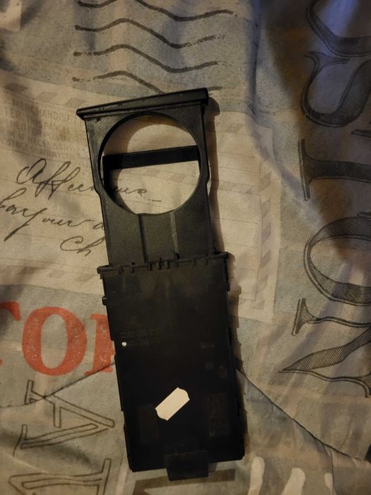 Поставка за чаша Сеат Ибиза