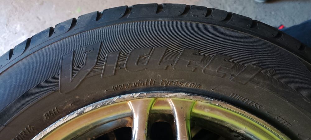 Продам колеса на титановых дисках б/у