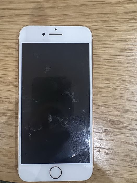 Telephone Iphone model 8