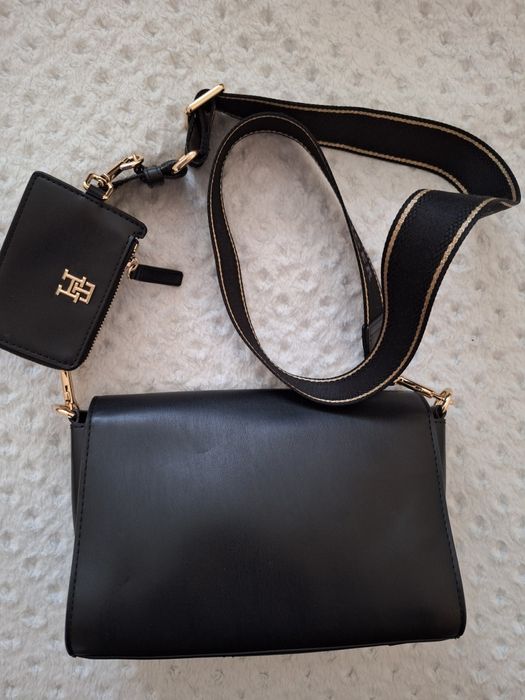 Tommy hilfiger дамски чанти