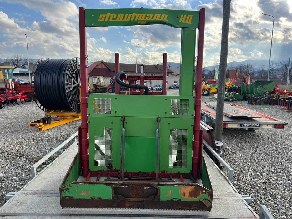 Taietor siloz Strautmann - Capacitate 2,5 m³ , cu Lift