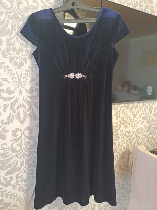 Бархатный платье женский