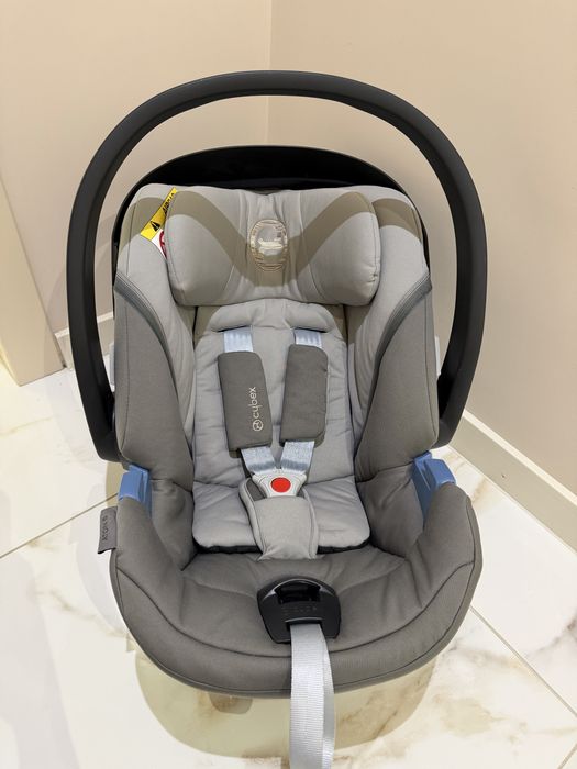 Столче / кошница за кола Cybex Aton 5 (0-13 кг) – Много запазено