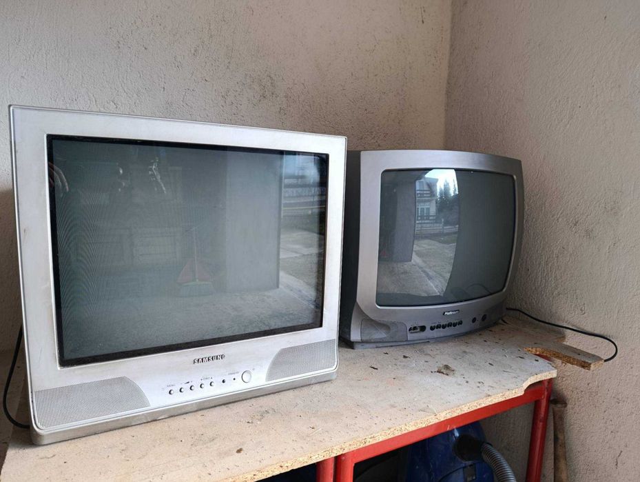 Vand 2 televizoare