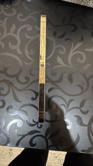 Продается iphone 13 pro 256gb. Цвет Gold