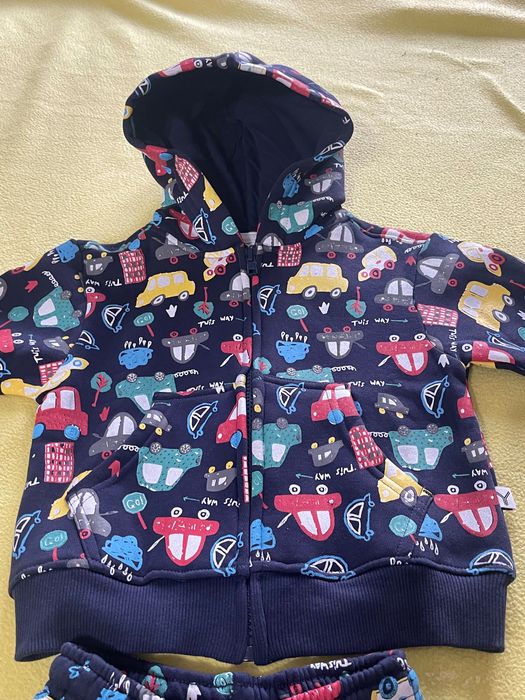 Нов с етикет! Детски екип ватиран