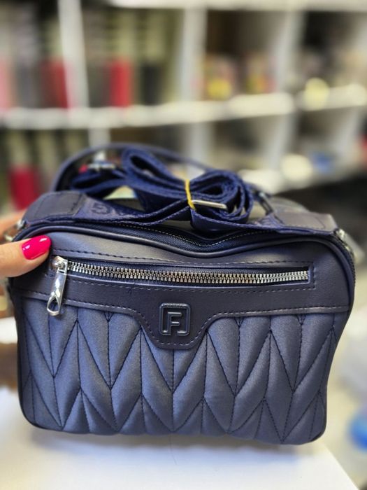 Дамска чанта – ежедневна, през рамо-цветове