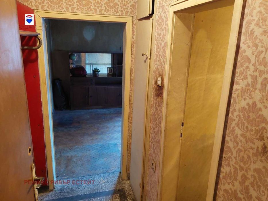 Продава се Двустаен апартамент в Русе, Здравец - 49 кв.м за 760 €/кв.м - Снимка #5