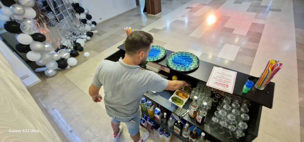 Bar Mobil Și  Tort de Shoturi Evenimente