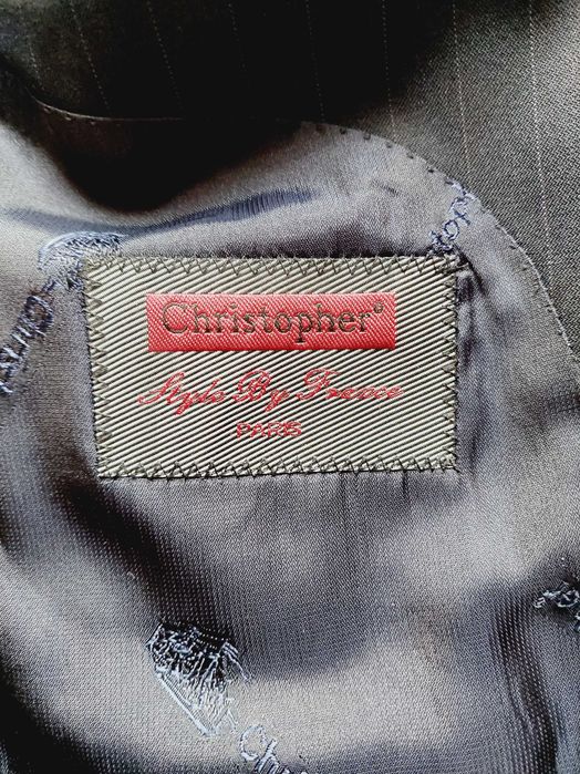 Стилен мъжки костюм