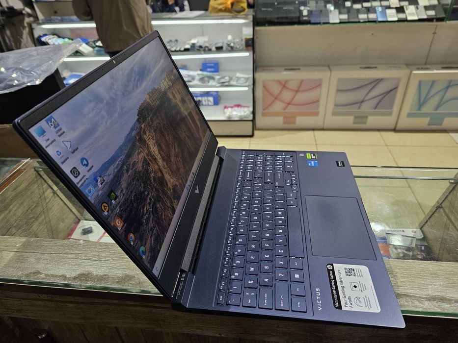 HP Victus Core i5 + RTX3050