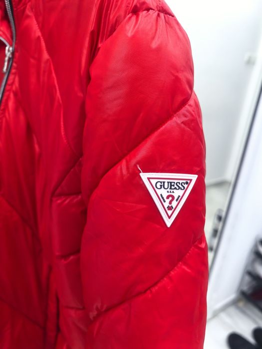 Яке guess с етикет