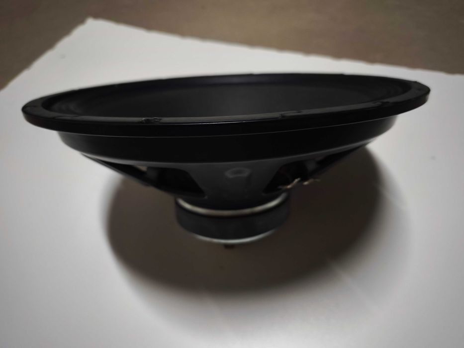 Vând difuzoare Gemini SWF-1534-3 – 15" (38 cm), 150W RMS, 8 Ohmi