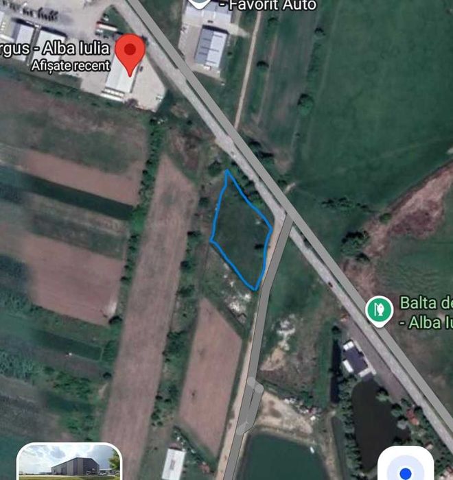 Vând teren aproape de Centura