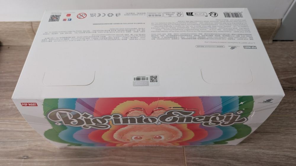 Коробка Labubu Big Into Energy