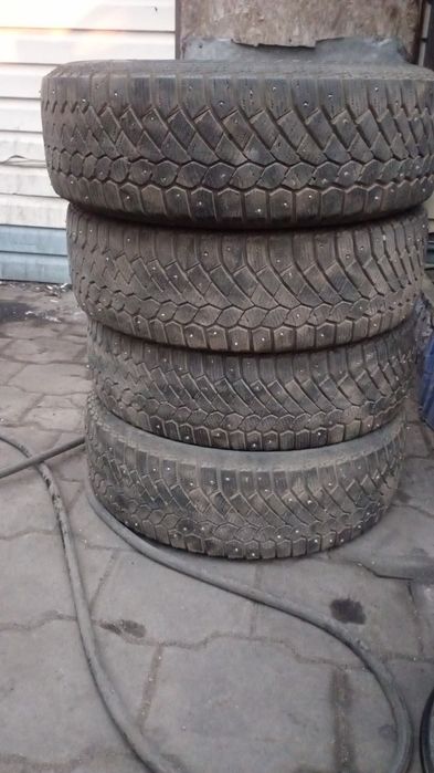 Продам диски 15,с резиной зима..