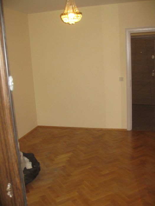 Дава се под наем Двустаен апартамент в София, Център - 69 кв.м за 548.25 € - Снимка #8