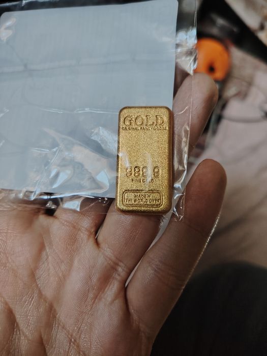 Vând imitație de AUR