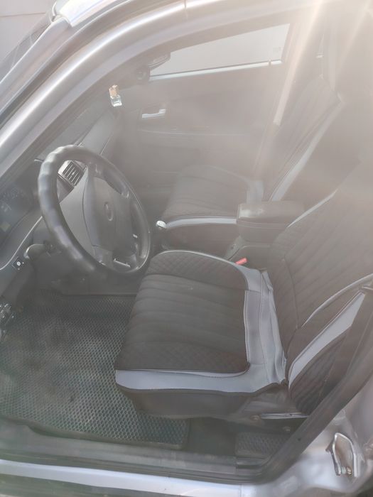 Продам Приору 2012 года