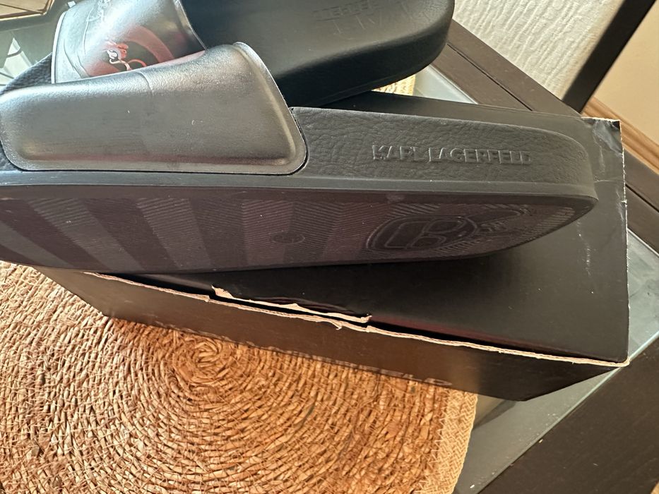 Дамски сандали и чехли Karl Lagerfeld