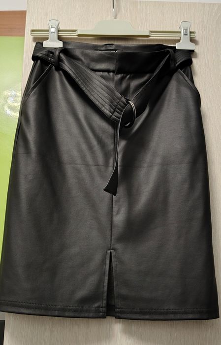Fustă damă superbă nouă