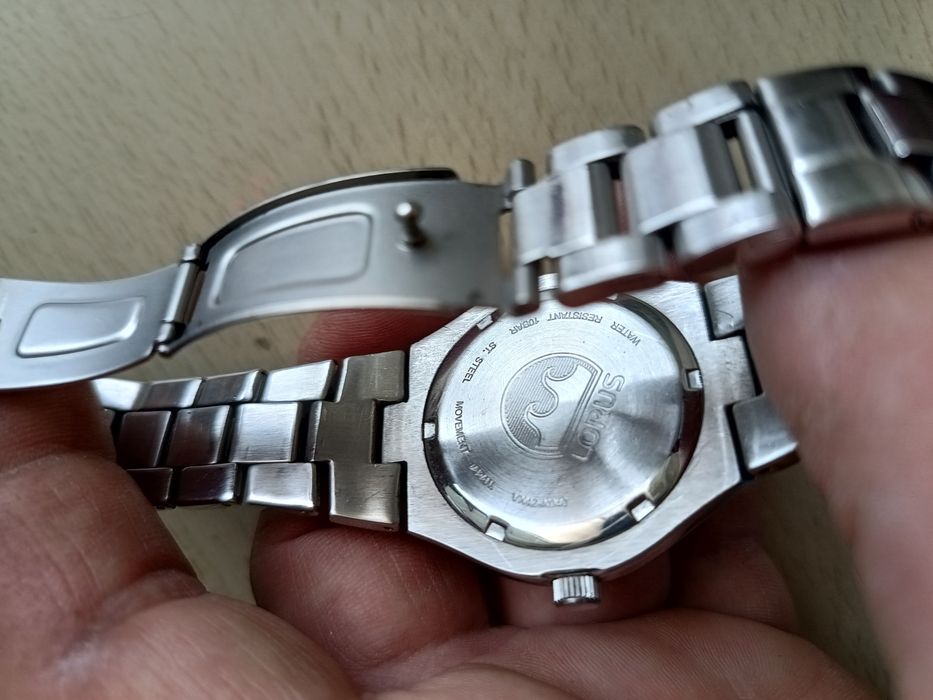 Ceas automatic de mana
