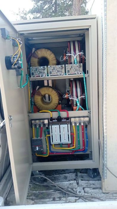 Стабилизатор напряжения SVC-D 100 VA-3  280/430V