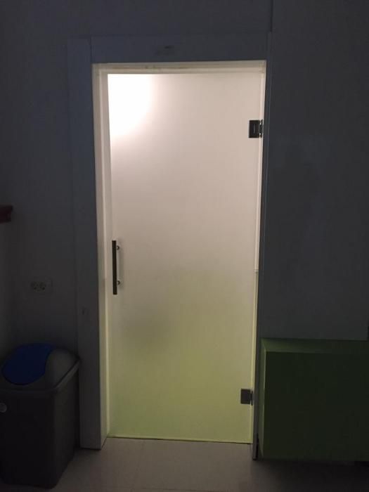 compartimentari sticla securizata usi pereti cabina dus paravan