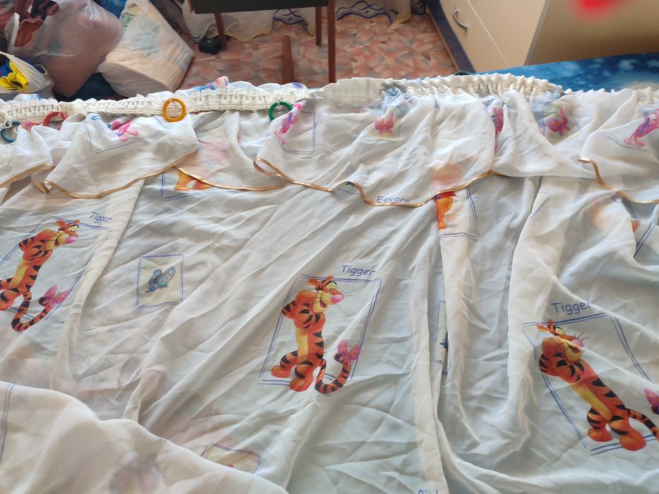 Продам тюль в детскую