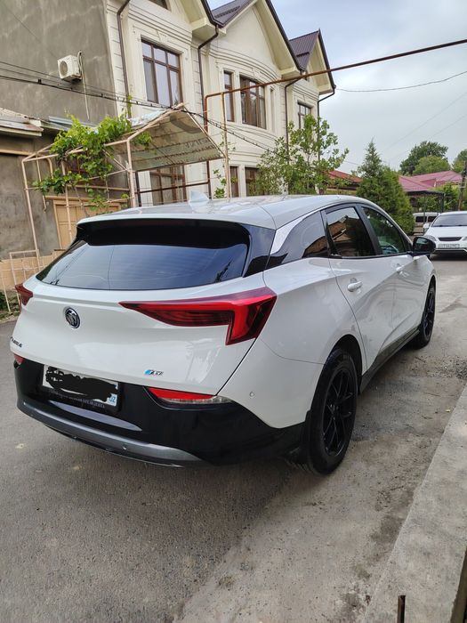 Buick velite 6 sotiladi