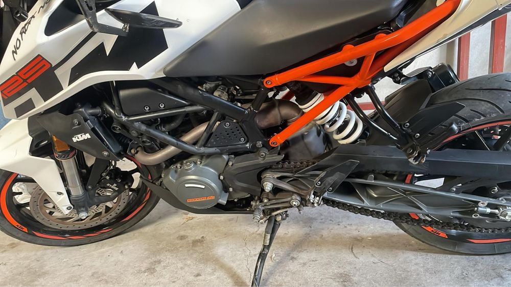 Ktm duke 125 2018 avariat