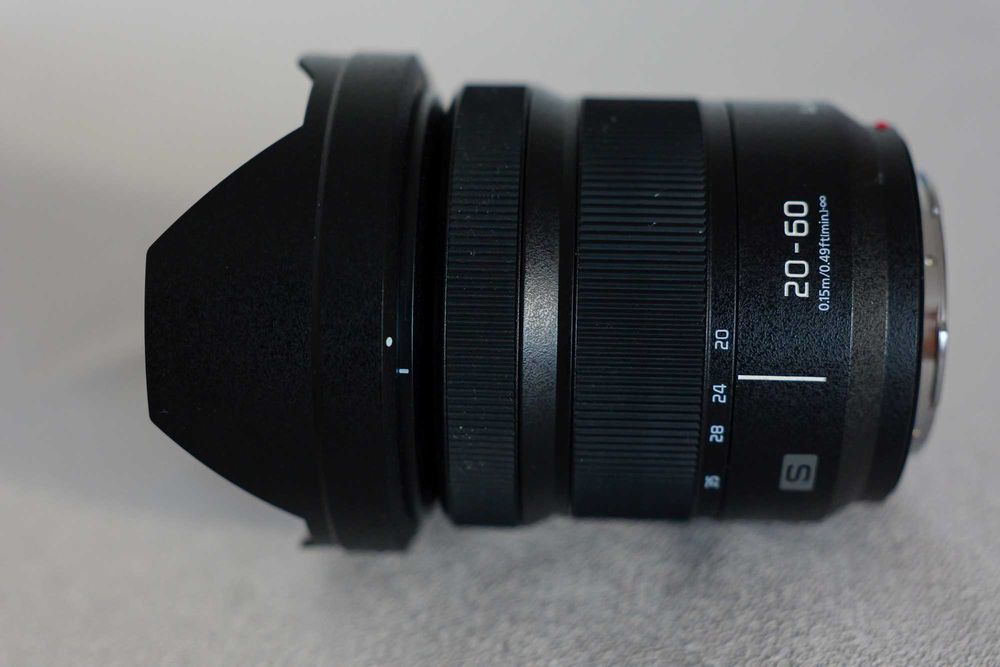 Panasonic Lumix S 20-60mm F3.5-5.6 – Montură L-Mount