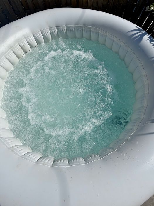 Надуваемо джакузи Lazy spa Miami