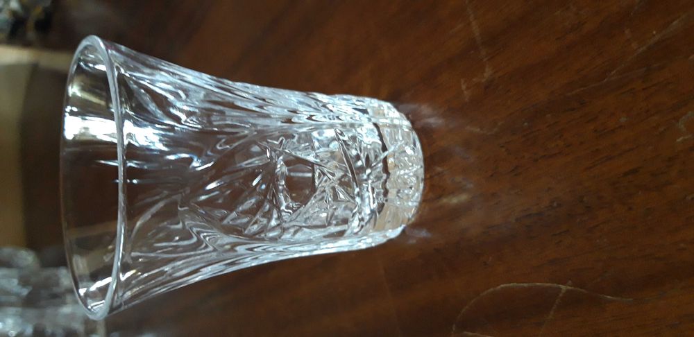 Хрустальные стаканчики.