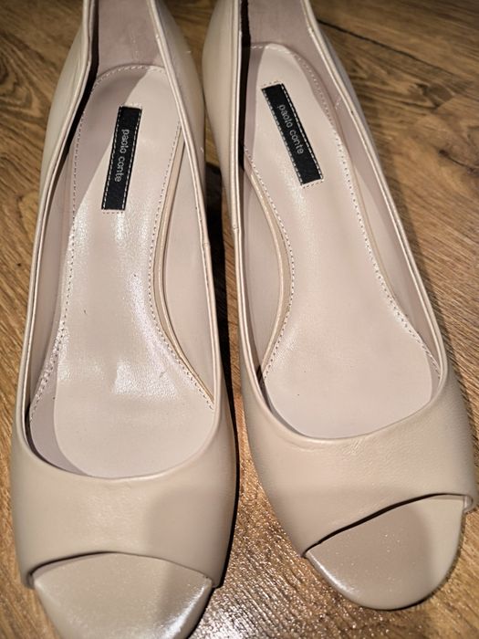 Продам женские туфли