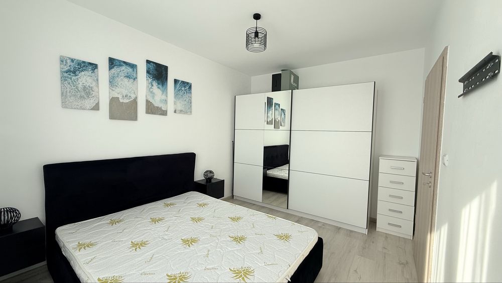 Inchiriez apartament cu 2 camere