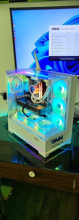 GAMING PC Amd Ryzen7 9800X3D RTX 5070 12GB
