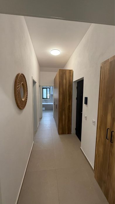 De inchiriat apartament 3 camere Sanpetru