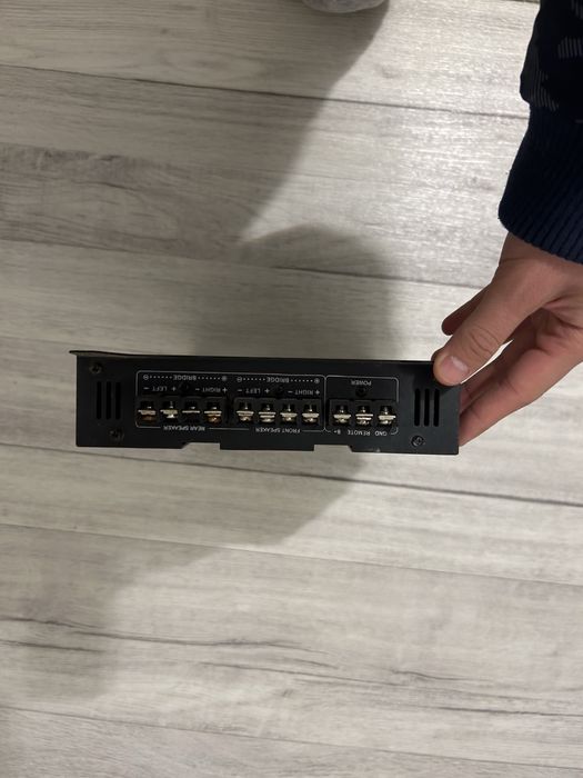 Усилител для автомобиля