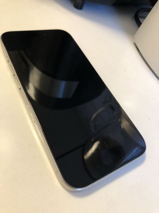 Urgent iPhone 15 Pro 256 GB White