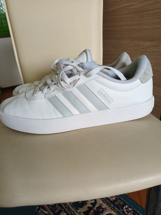 Adidași adidas 44