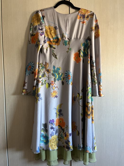 Вечерние и тойские платья